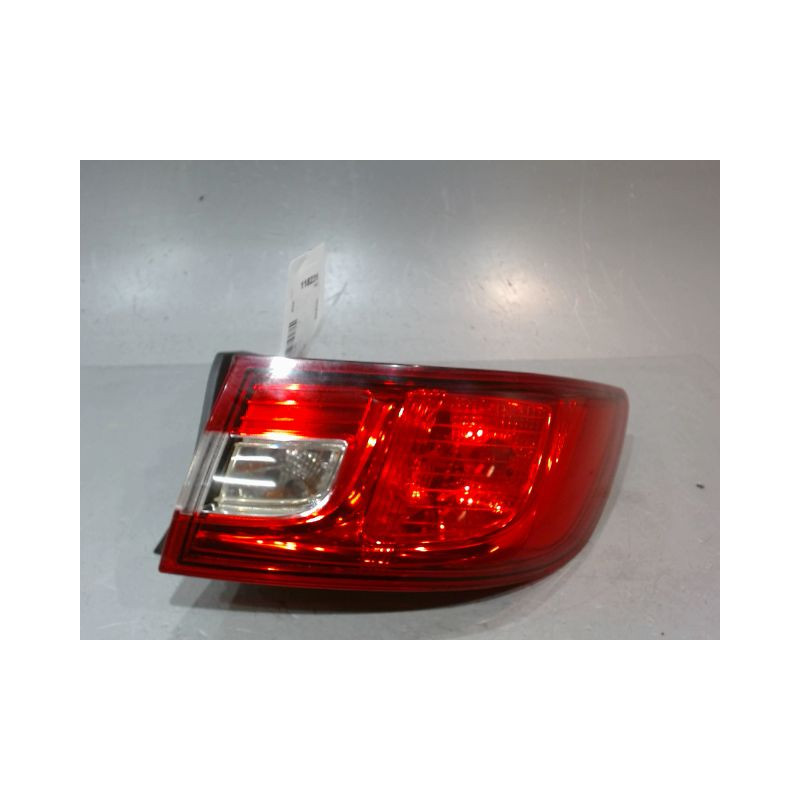 FEU ARRIERE DROIT RENAULT CLIO