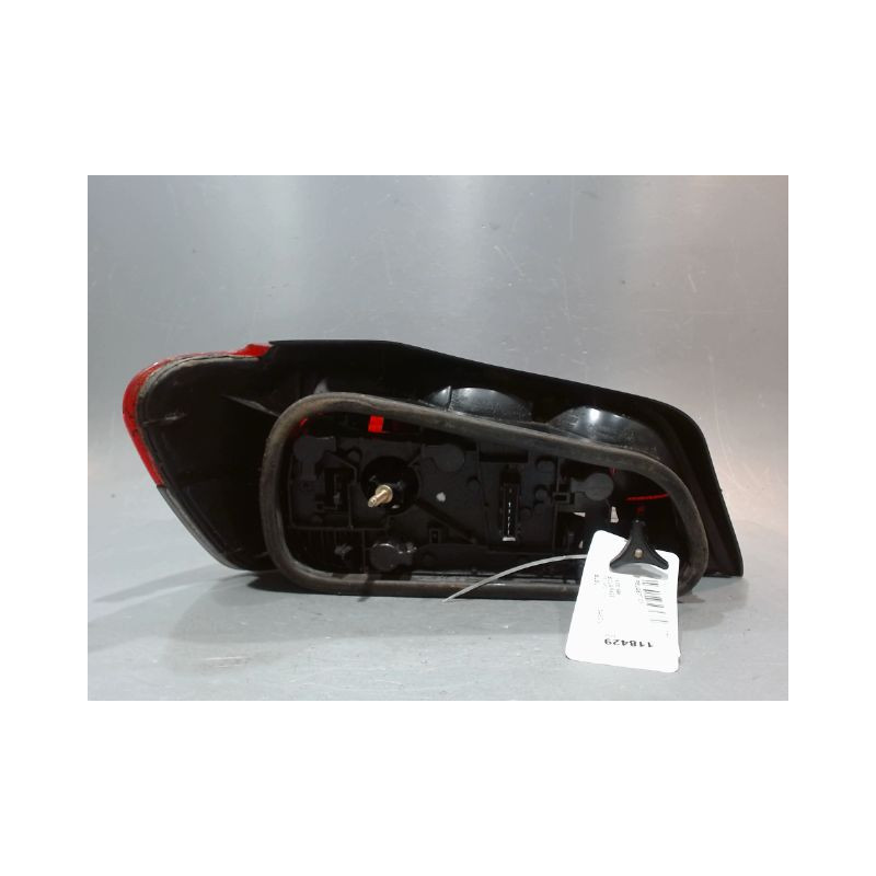 FEU ARRIERE DROIT PEUGEOT 306
