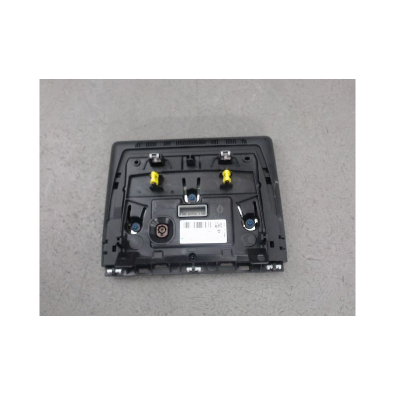 ECRAN GPS RENAULT CAPTUR