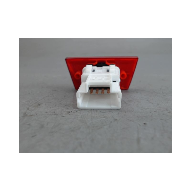 BOUTON DE WARNING CITROEN C1