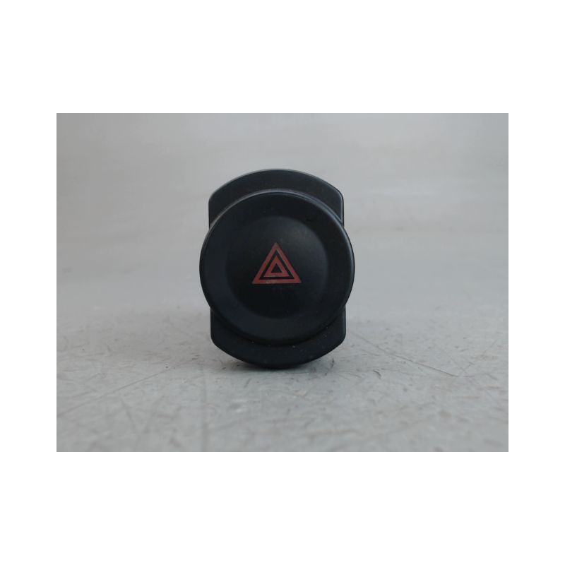 BOUTON DE WARNING DACIA DUSTER