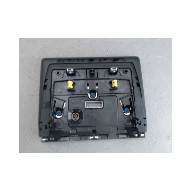 ECRAN GPS RENAULT CLIO