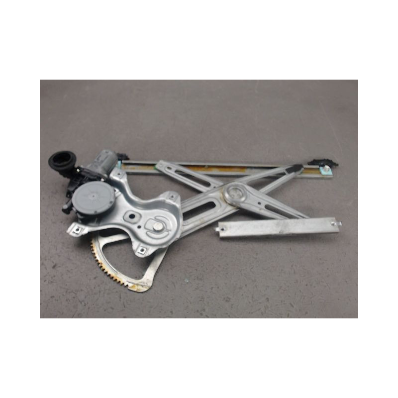 MECANISME LEVE-GLACE AVANT DROIT TOYOTA YARIS