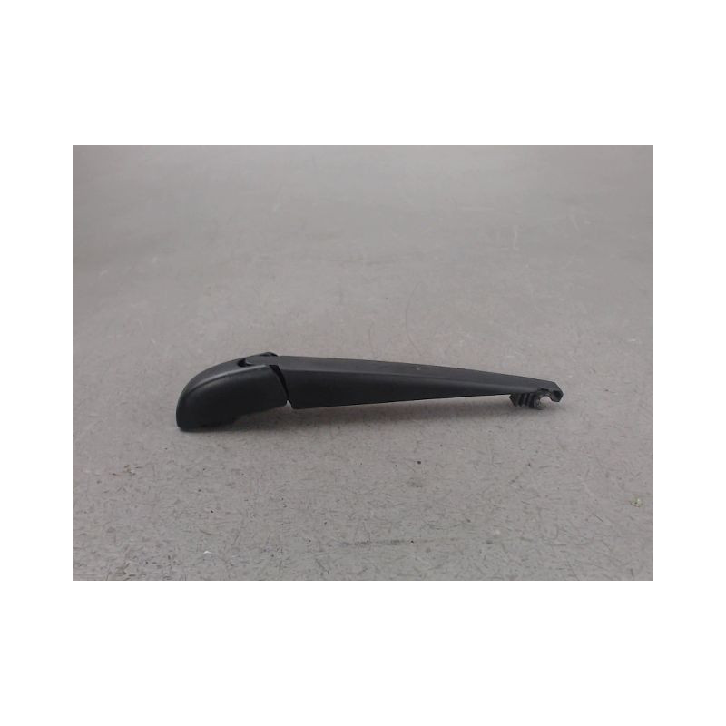 BRAS ESSUIE-GLACE ARRIERE TOYOTA AYGO