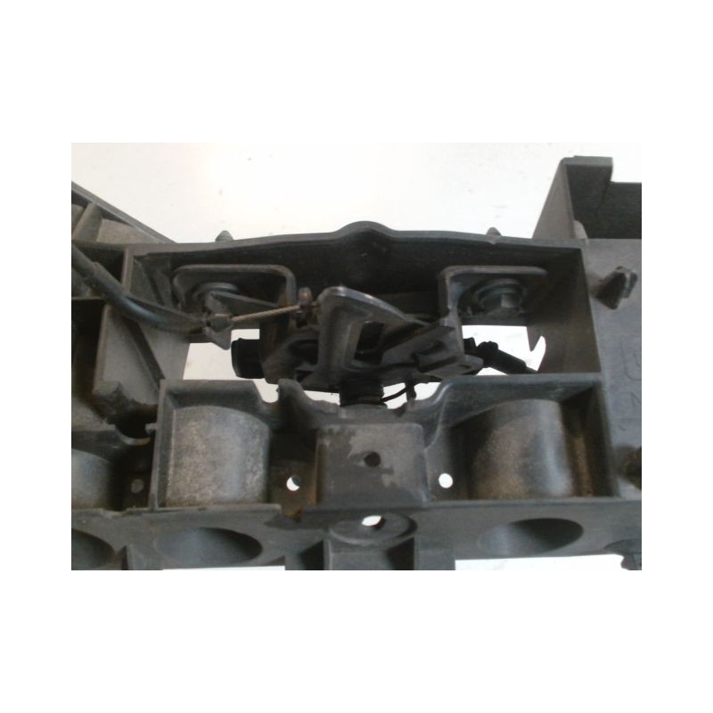 TRAVERSE SUPERIEURE ARMATURE AVANT RENAULT CLIO