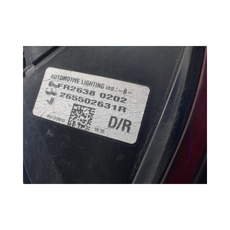 FEU ARRIERE DROIT RENAULT CLIO