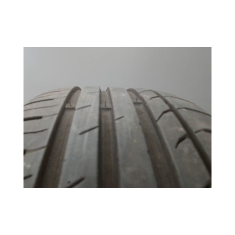 Pneu TRAZANO ZUPERECO Z-107 215 50 17 95 W