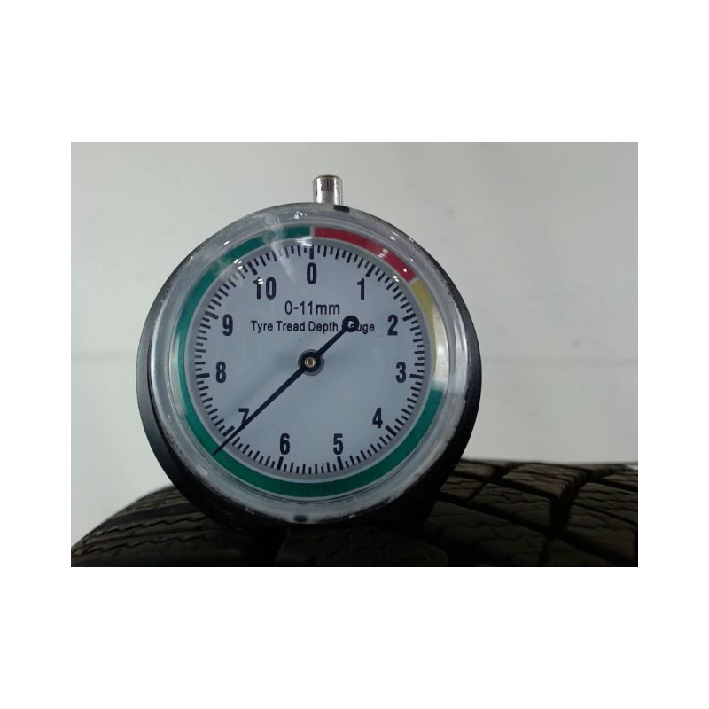 Paire de pneus BRIDGESTONE BLIZZAK LM005 185 55 15 82 T