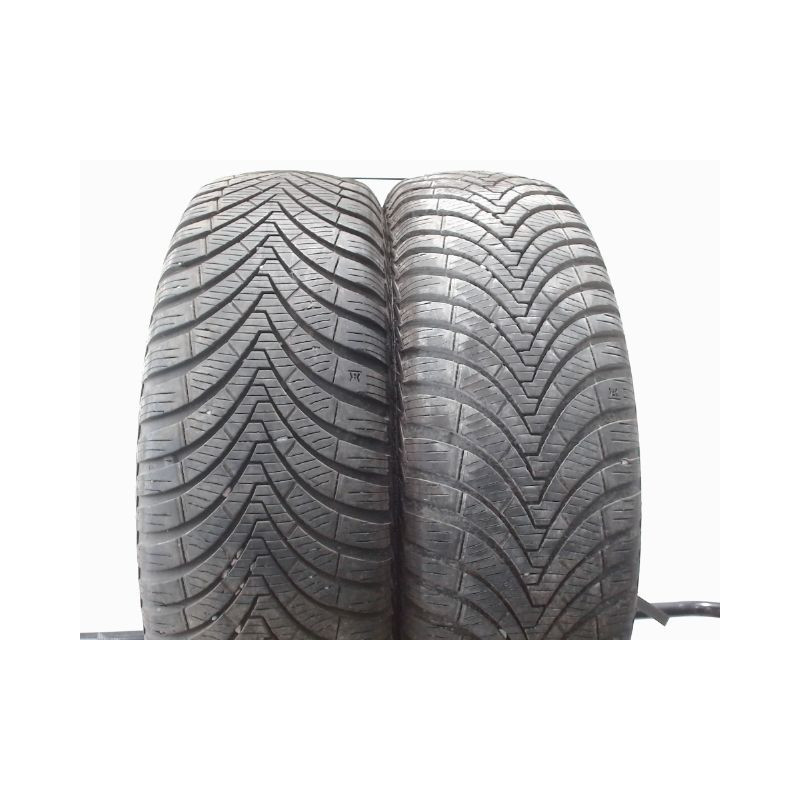 Paire de pneus KUMHO SOLUS 4S HA32 185 65 15 92 V