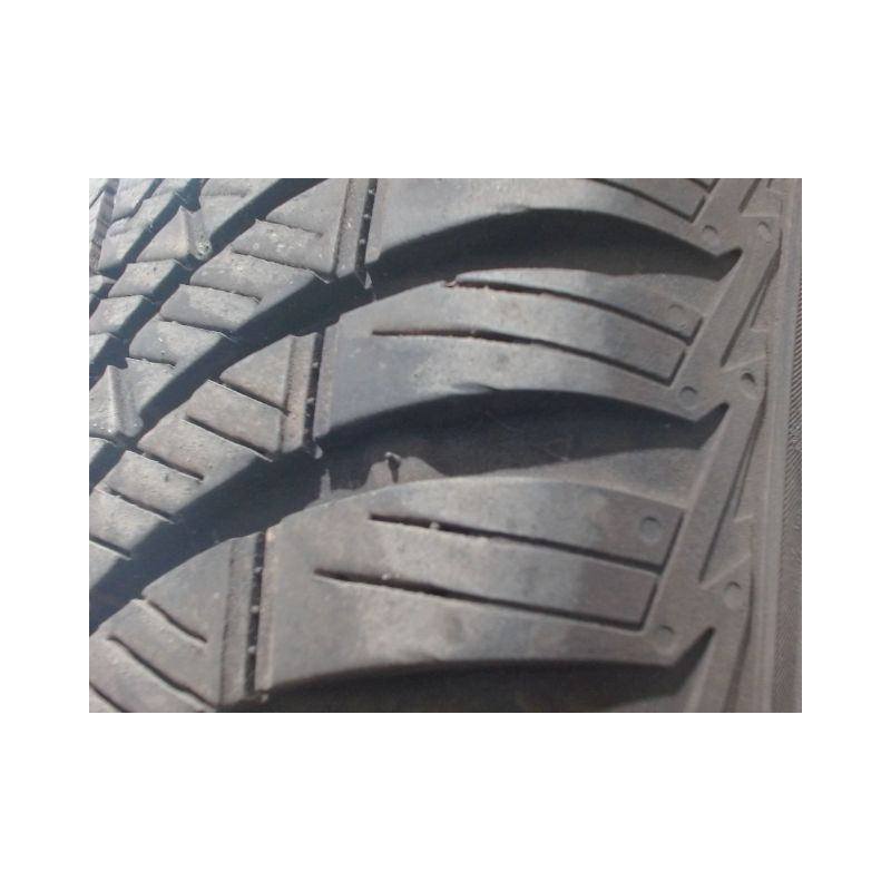 Paire de pneus KUMHO SOLUS 4S H32 185 65 15 92 V