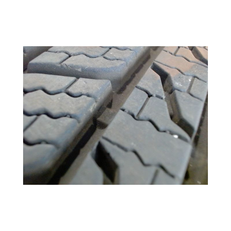 Paire de pneus APLUS A909 185 65 15 82 V