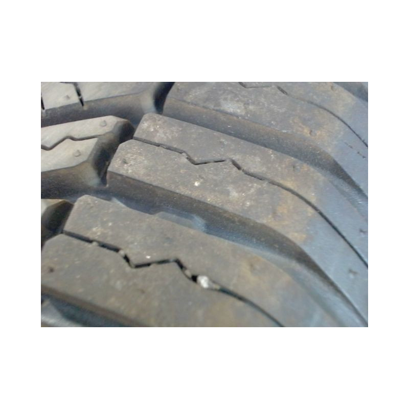 Paire de pneus APLUS AS909 185 55 15 82 V