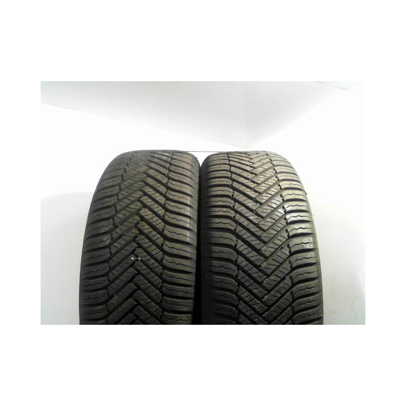 Paire de pneus NORAUTO 4 SEASONS 2 215 55 16 97 V