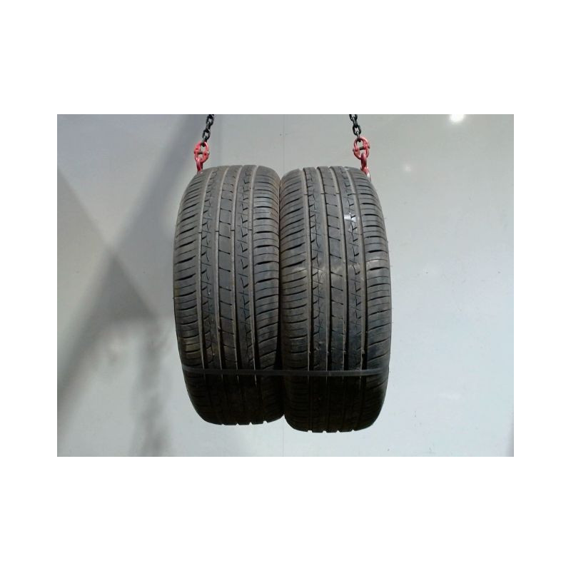 Paire de pneus MILEKING RUNSPIRIT 215 55 16 97 W