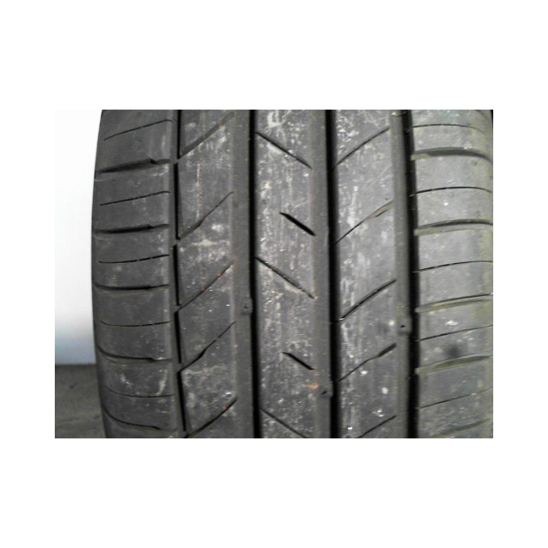 Paire de pneus KUMHO ECSTA HS52 205 55 16 87 W