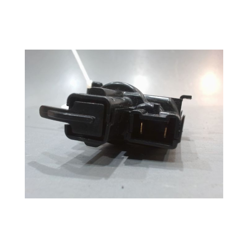 ACTIONNEUR TRAPPE CARBURANT RENAULT CLIO