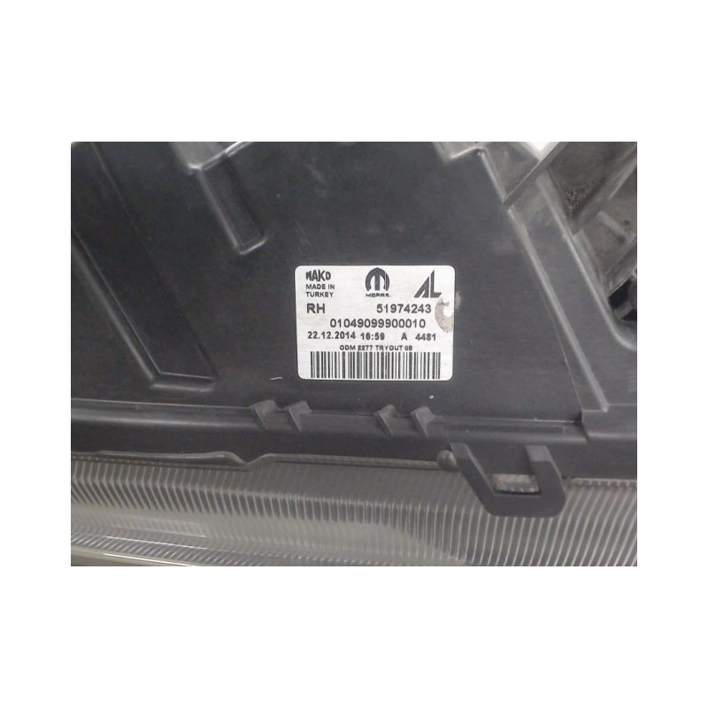 PHARE DROIT FIAT DOBLO