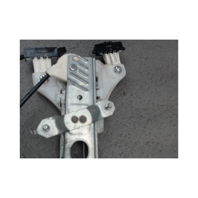 MECANISME LEVE-GLACE AVANT DROIT SUZUKI SWIFT