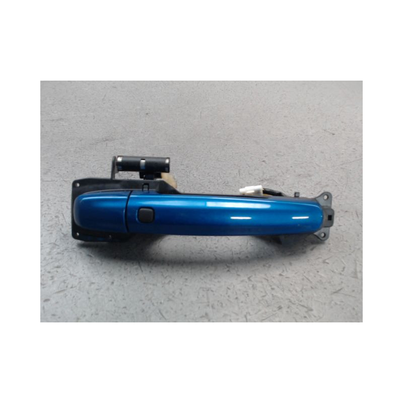 POIGNEE EXTERIEURE PORTE AVANT DROIT SUZUKI SWIFT