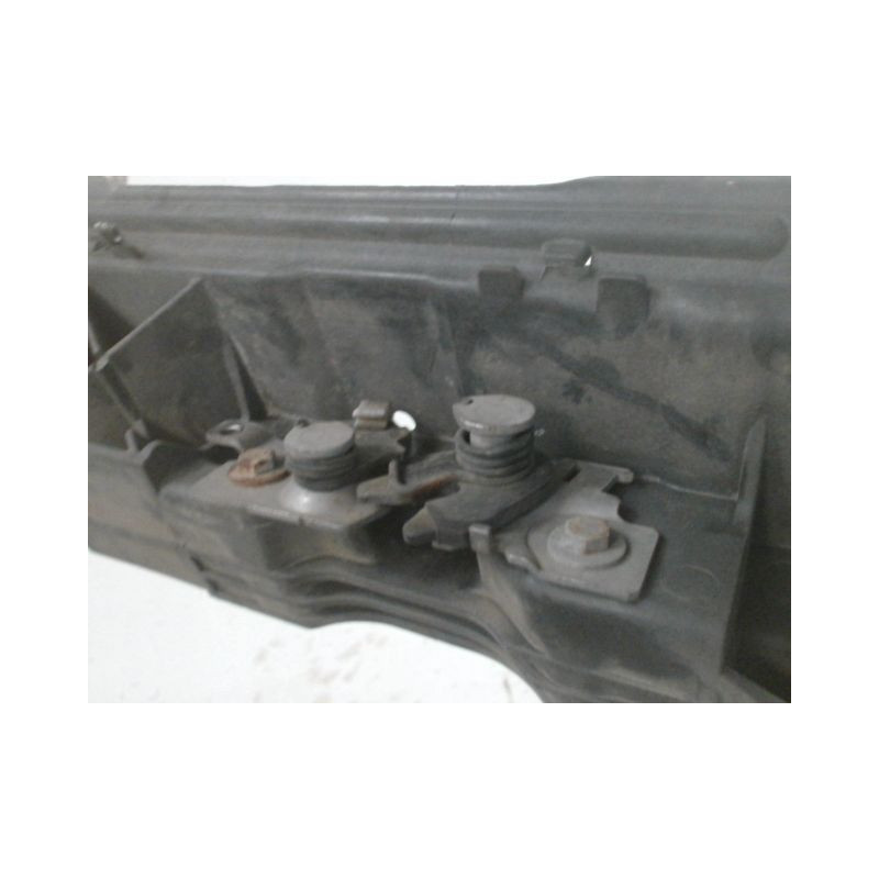 TRAVERSE SUPERIEURE ARMATURE AVANT PEUGEOT 308