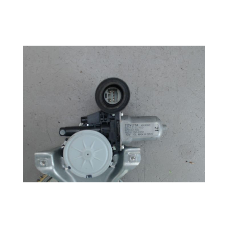 MECANISME LEVE-GLACE AVANT DROIT TOYOTA YARIS