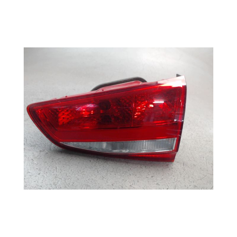 FEU ARRIERE INTERIEUR DROIT KIA CEE-D