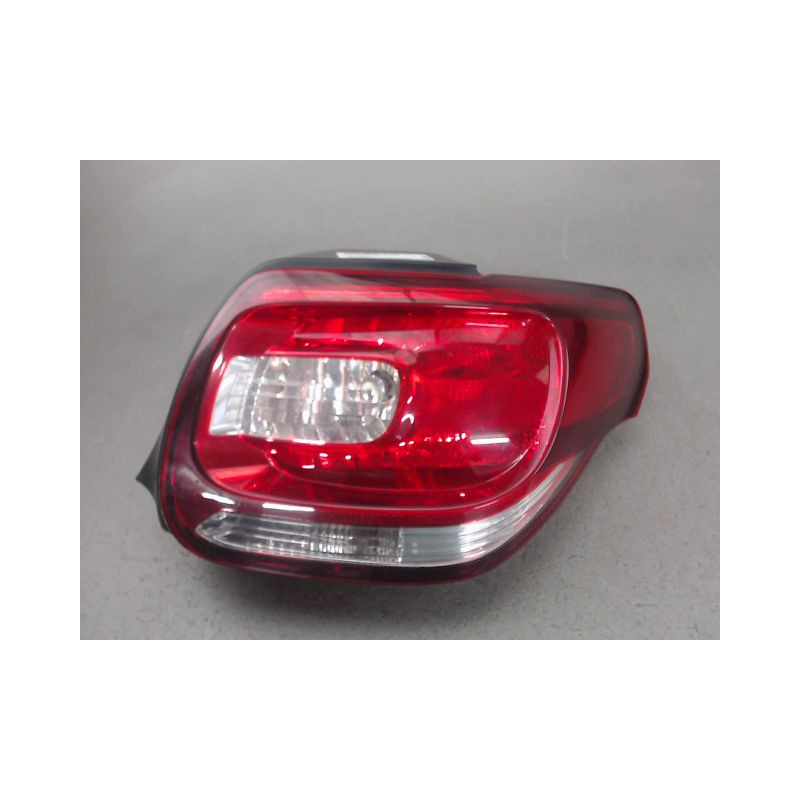 FEU ARRIERE DROIT CITROEN DS3