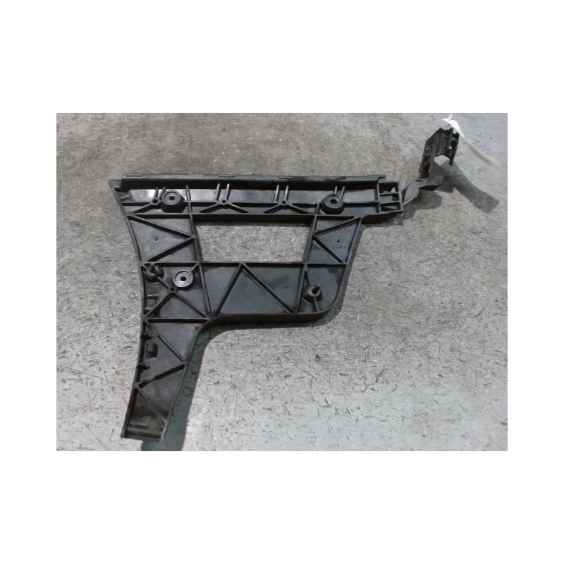 SUPPORT PARE-CHOC ARD AUDI A4 2004-