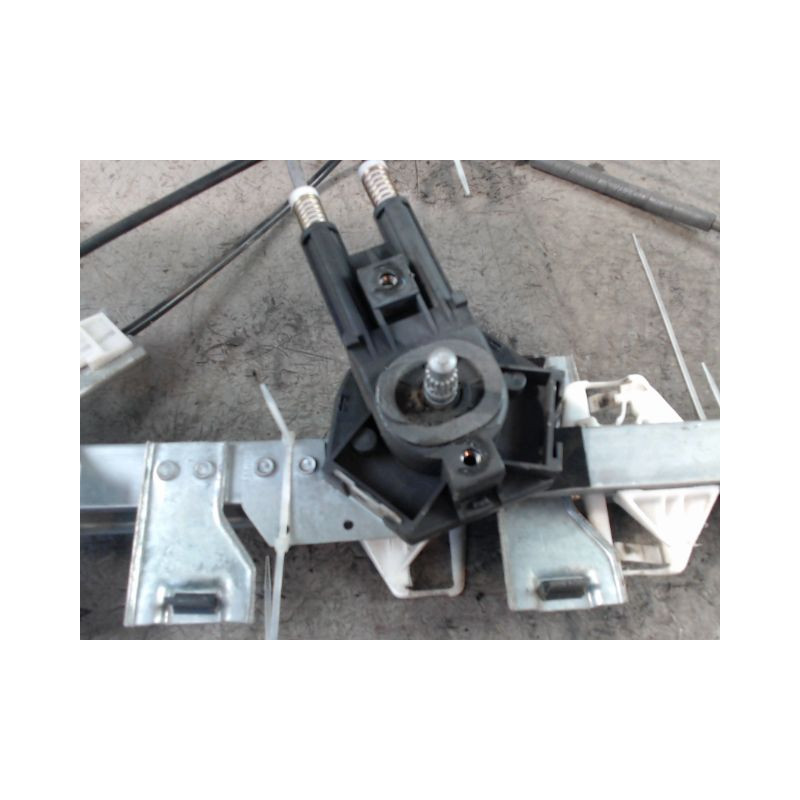 MECANISME LEVE-GLACE AVANT DROIT CITROEN BERLINGO FGT -2002