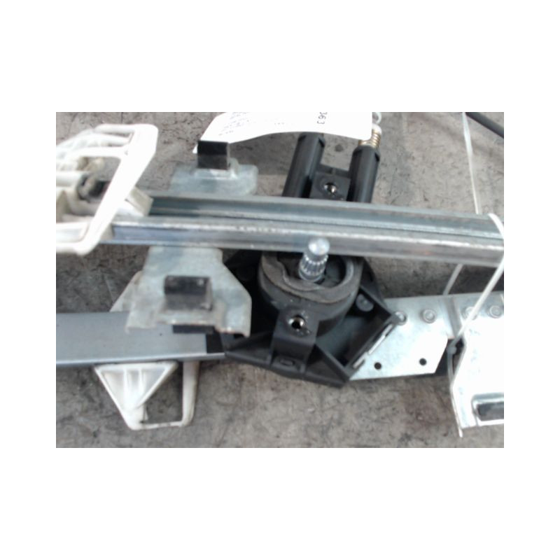 MECANISME LEVE-GLACE AVANT GAUCHE CITROEN BERLINGO FGT -2002