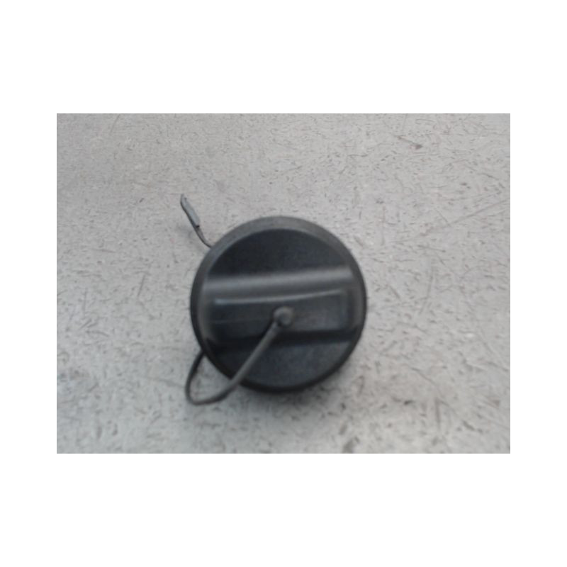 BOUCHON RESERVOIR A CARBURANT RENAULT CLIO