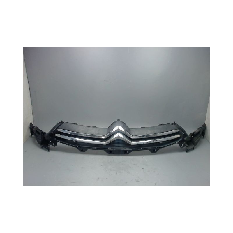 CALANDRE CITROEN C4