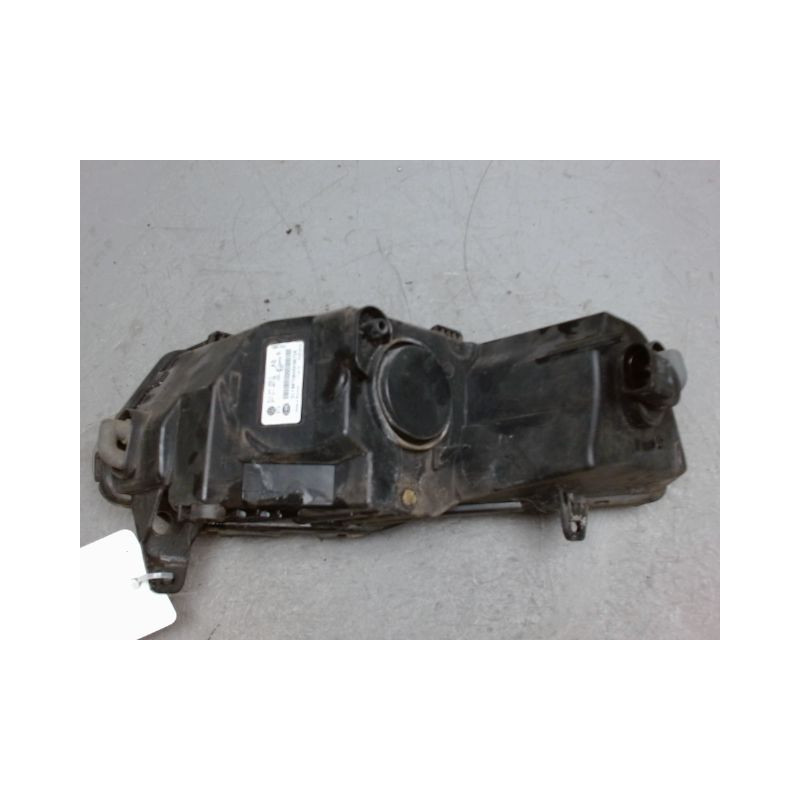 PHARE ANTIBROUILLARD AVANT DROIT VOLKSWAGEN POLO 5 PHASE 2  ESSENCE