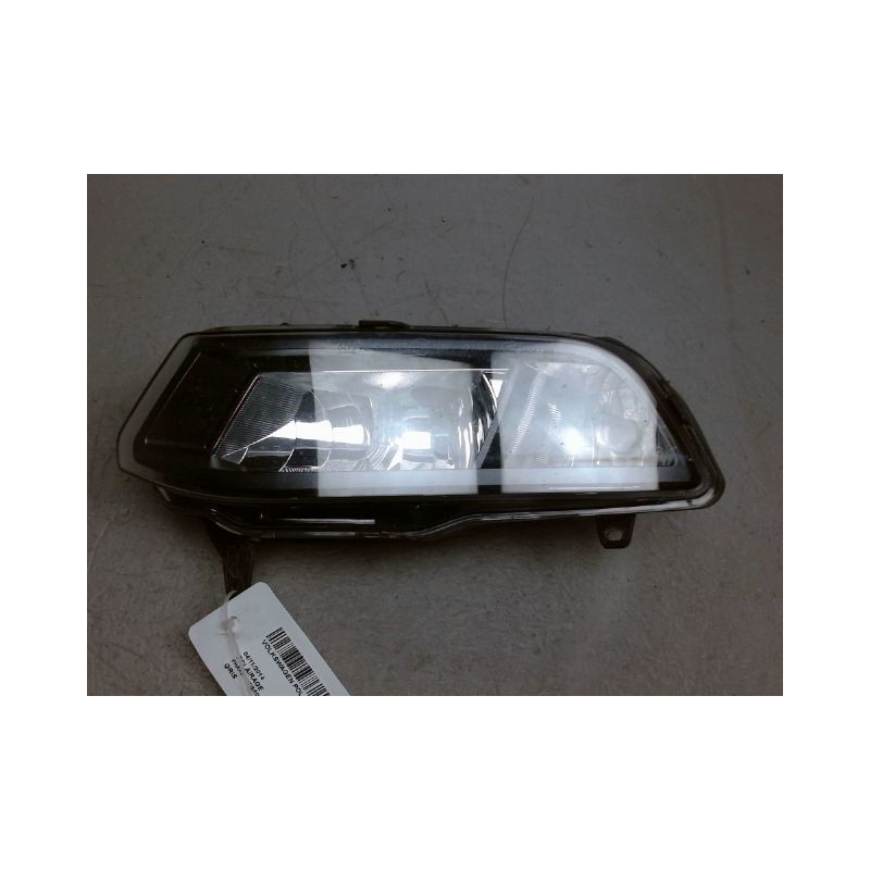 PHARE ANTIBROUILLARD AVANT GAUCHE VOLKSWAGEN POLO 5 PHASE 2  ESSENCE