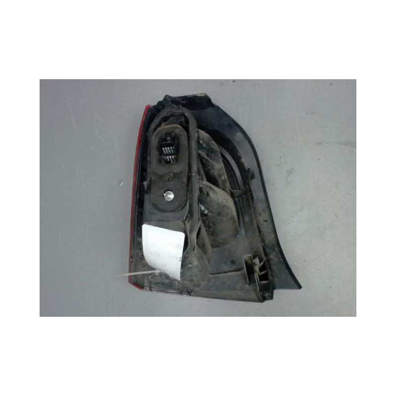 FEU ARRIERE DROIT RENAULT TWINGO 2 PHASE 1 1.5 DCI 65CV