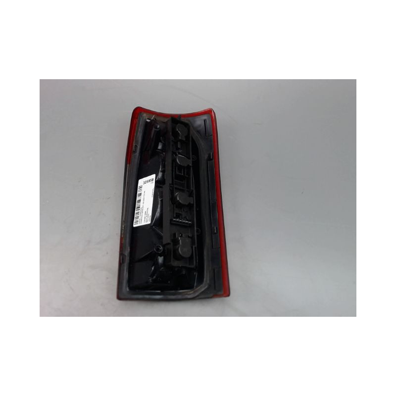FEU ARRIERE GAUCHE  OPEL OMEGA BREAK 94-99