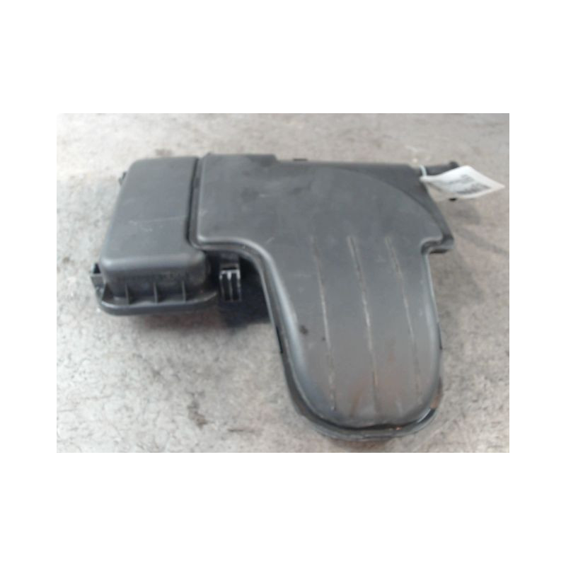 BOITIER FILTRE A AIR PEUGEOT 107