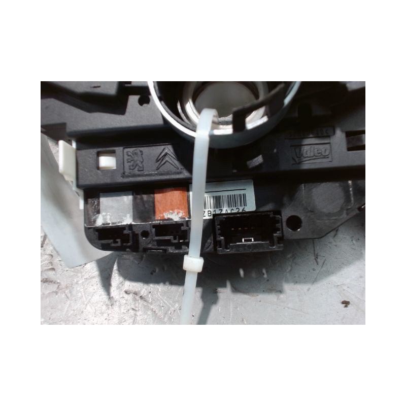 BLOC COMMODOS PEUGEOT 208