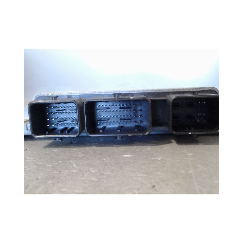 CALCULATEUR MOTEUR RENAULT CLIO III 2007-