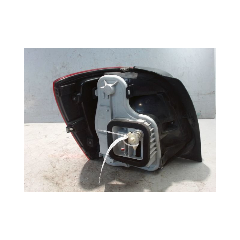 FEU ARRIERE DROIT VOLKSWAGEN POLO 2009-