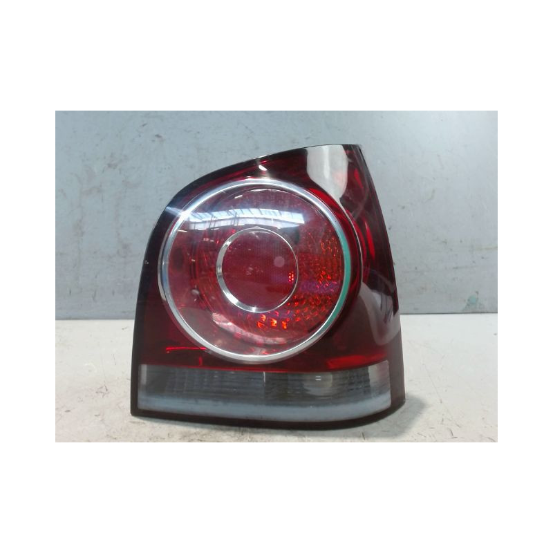 FEU ARRIERE DROIT VOLKSWAGEN POLO 2005-