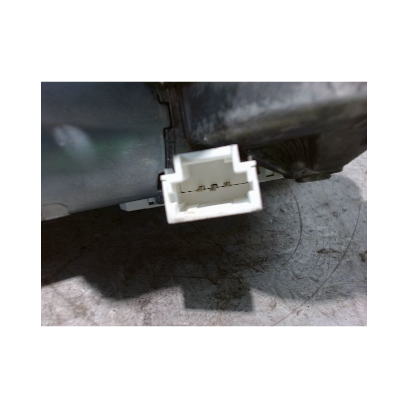 MOTEUR ESSUIE-GLACE ARRIERE RENAULT TWINGO 2 2010-