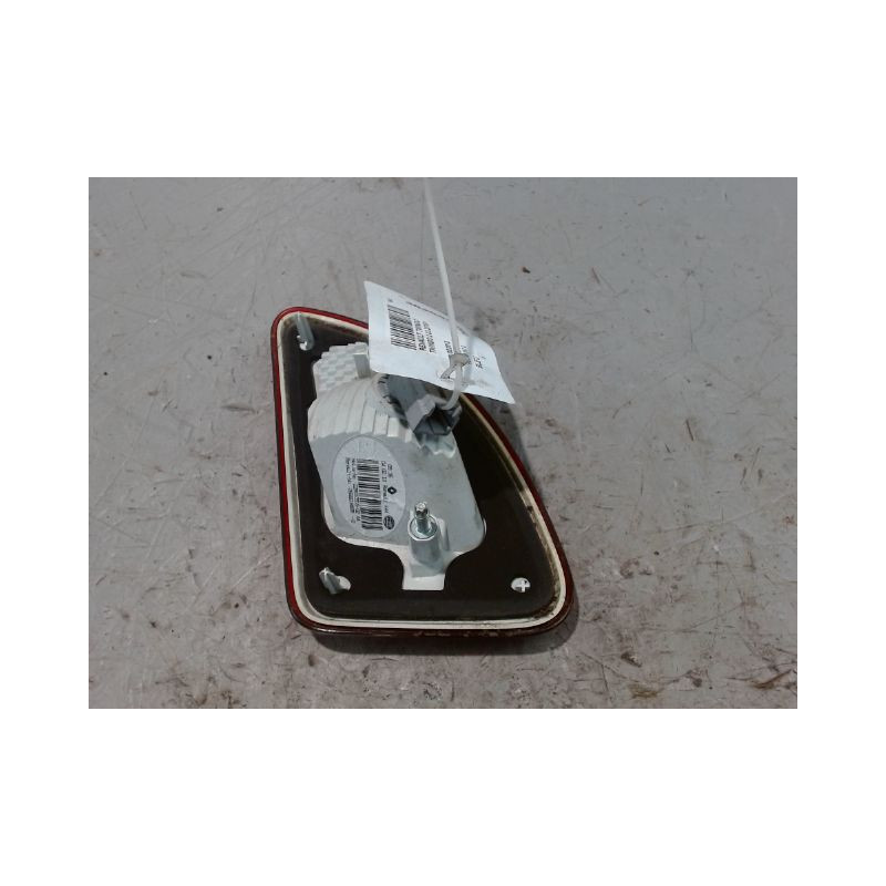 FEU ARRIERE INTERIEUR DROIT RENAULT TWINGO 2 2010-