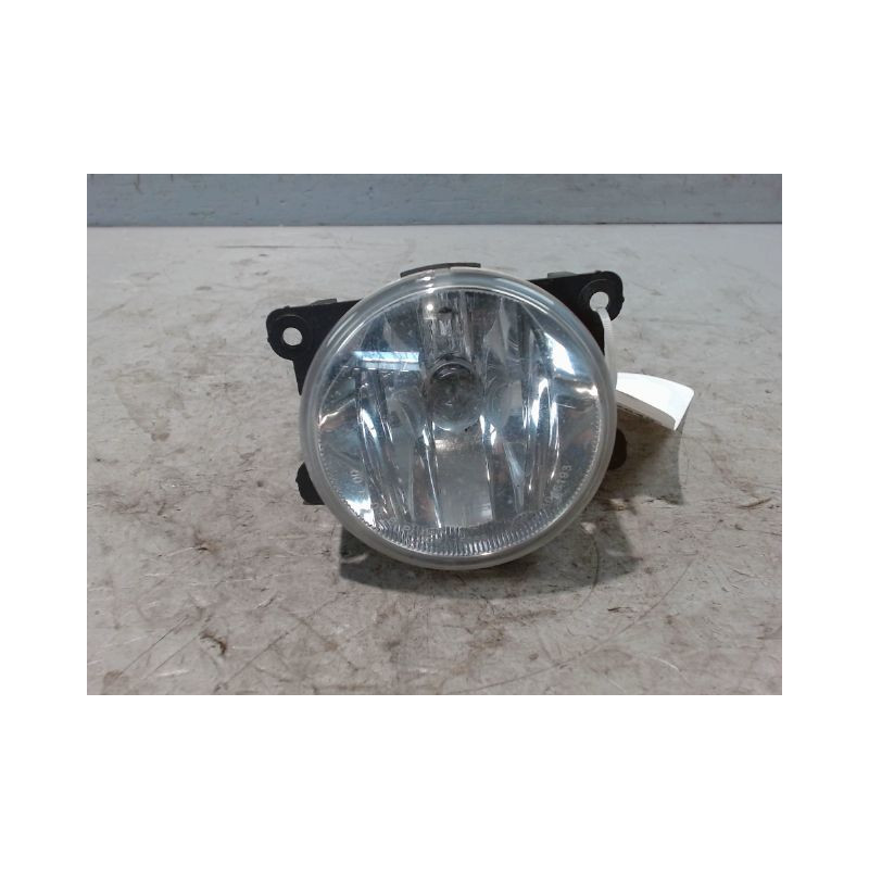 PHARE ANTIBROUILLARD AVANT GAUCHE PEUGEOT 208