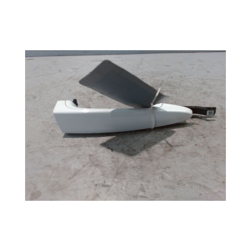 POIGNEE EXTERIEURE PORTE ARRIERE DROIT B.M.W. SERIE 1