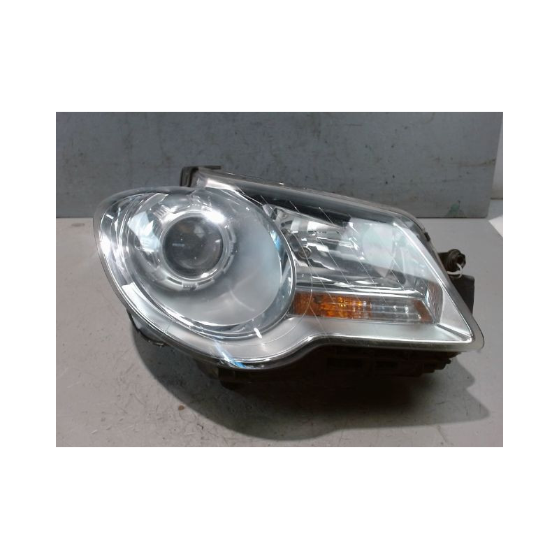 PHARE DROIT VOLKSWAGEN TOURAN
