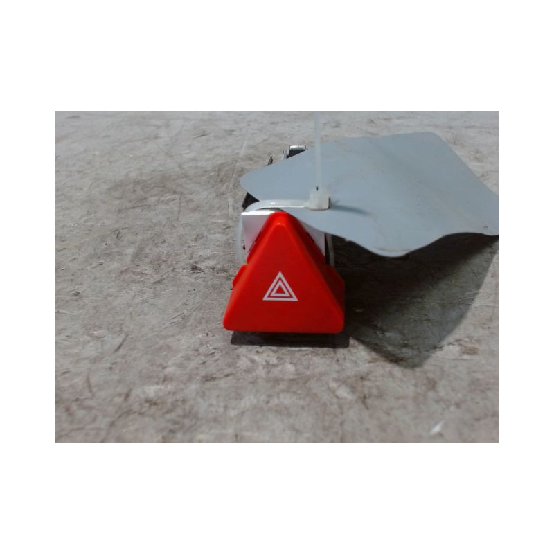 BOUTON DE WARNING VOLKSWAGEN TOURAN