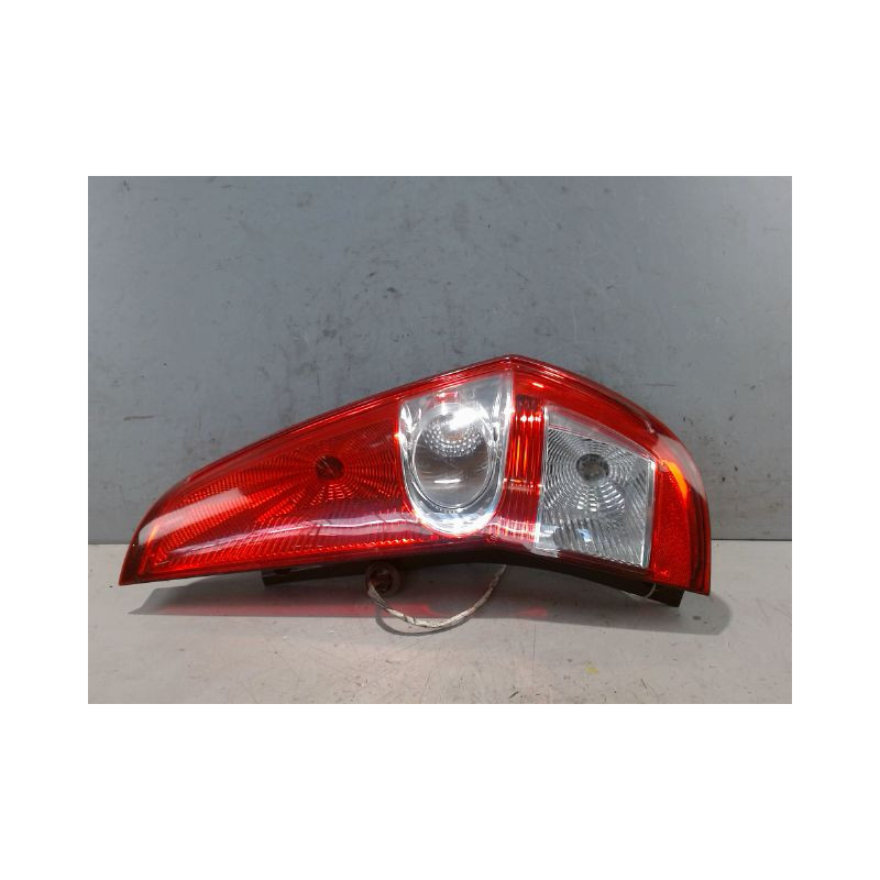 FEU ARRIERE DROIT SUZUKI SPLASH