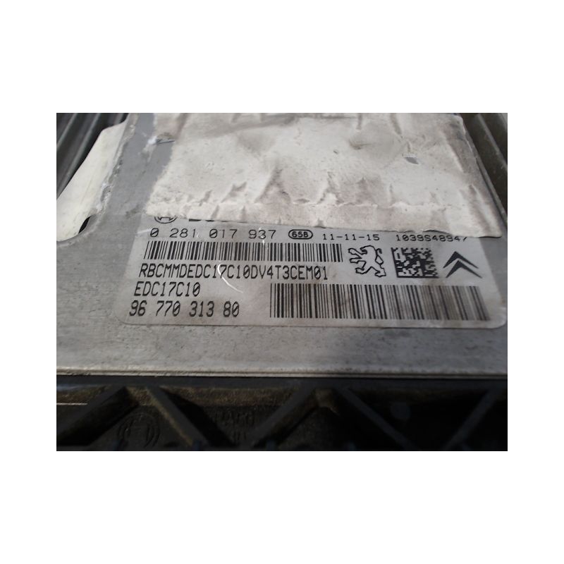 CALCULATEUR MOTEUR PEUGEOT 206