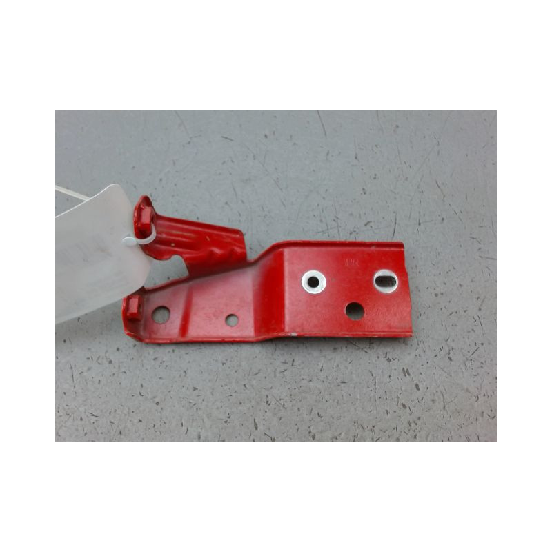 SUPPORT AILE AVD PEUGEOT 108